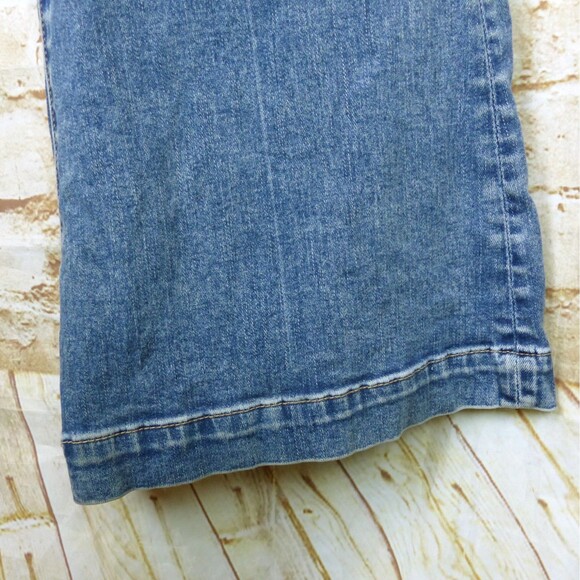 American Eagle AE Next Level Super High-Waisted Flare Jean Women 6 Short Utility - Picture 10 of 16